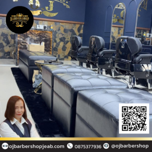 Barber near Dongtan Beach